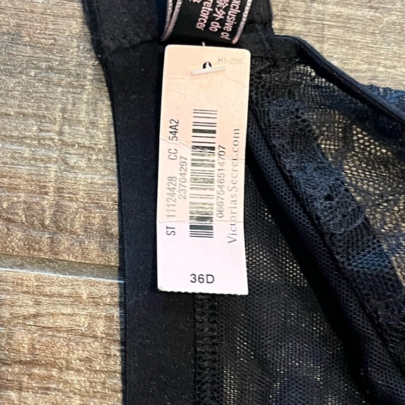 Victoria’s Secret Very Sexy Black Lace Push-Up Bra with Mesh - Picture 7 of 9